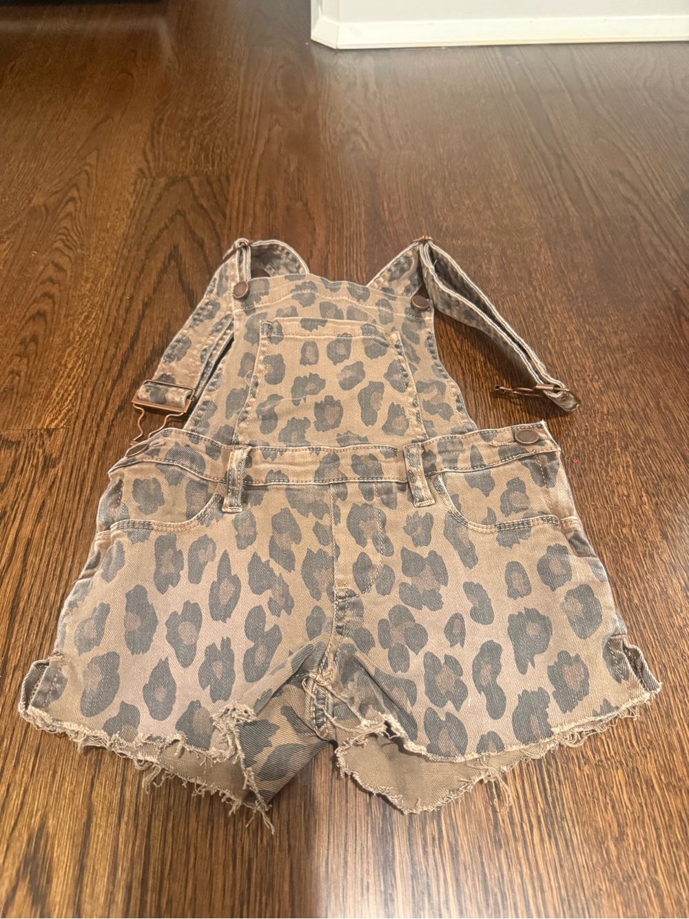 Blank NYC Leopard Print Kids Overall Shorts - Taupe and Gray